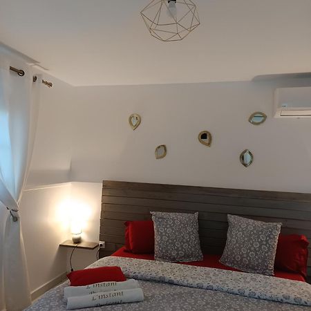 Bed and Breakfast L'Instant Present Le Moule Zewnętrze zdjęcie